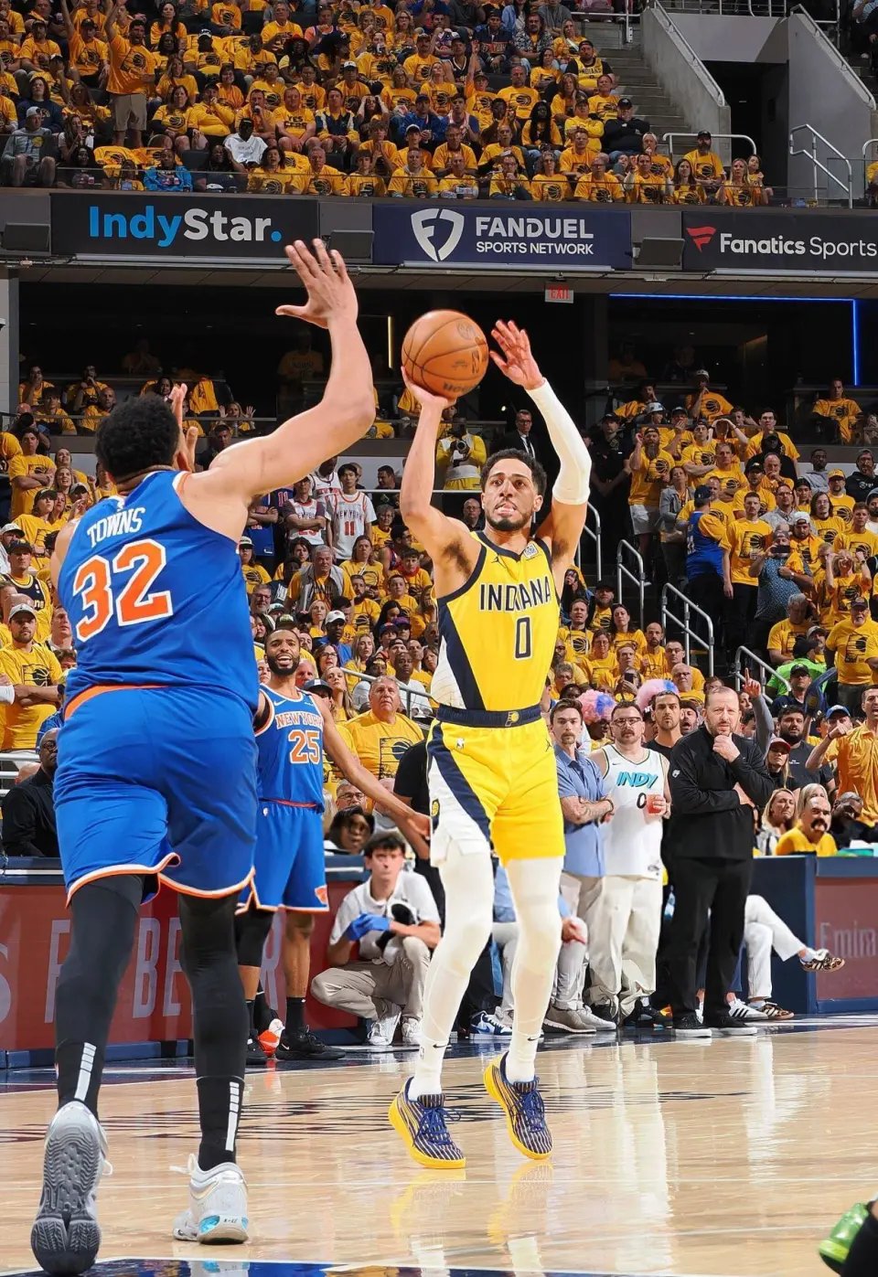 开云体育登录-关于步行者力克老鹰，继续保持不败战绩领跑东部的信息