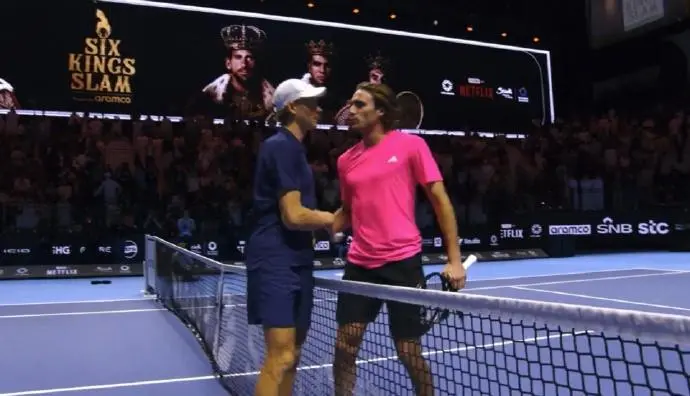 澳网横扫温网,西西帕斯带队取胜 澳网横扫温网,西西帕斯带队取胜