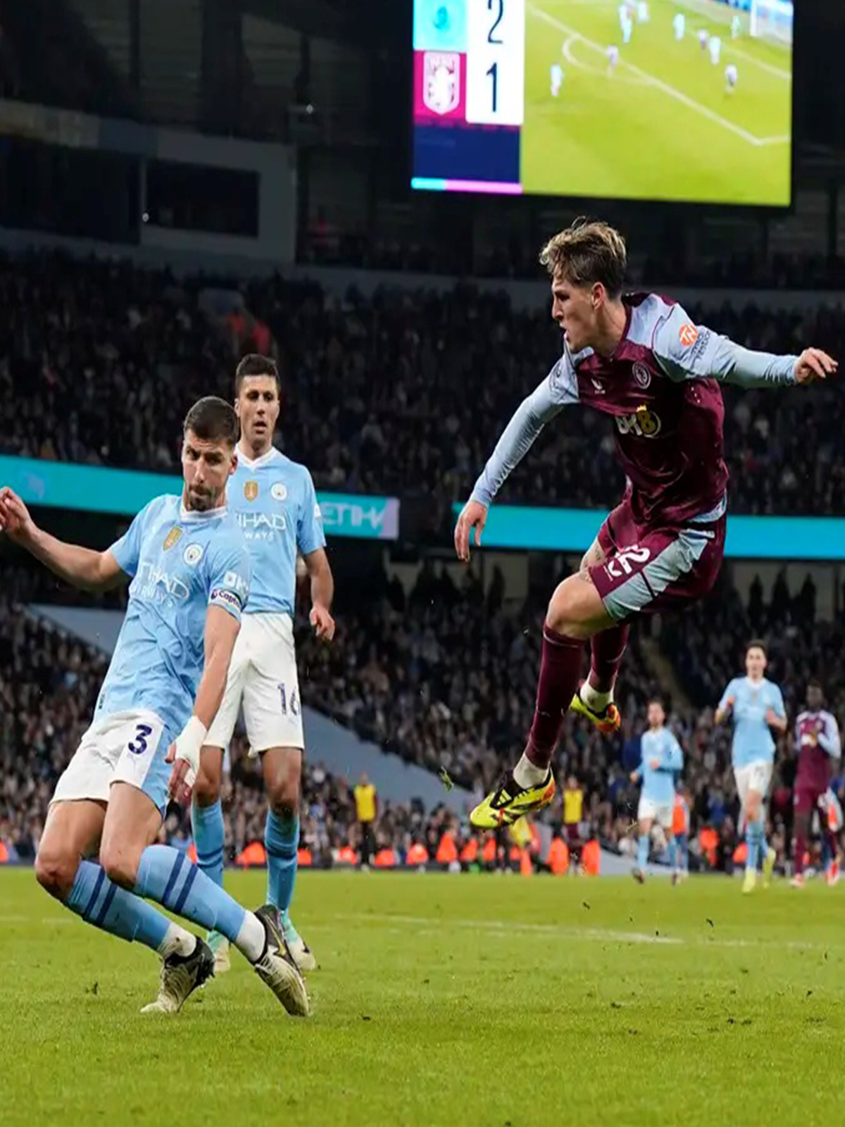 曼城整体发挥出色,客场大胜晋级形势一片大好 曼城整体发挥出色,客场大胜晋级形势一片大好