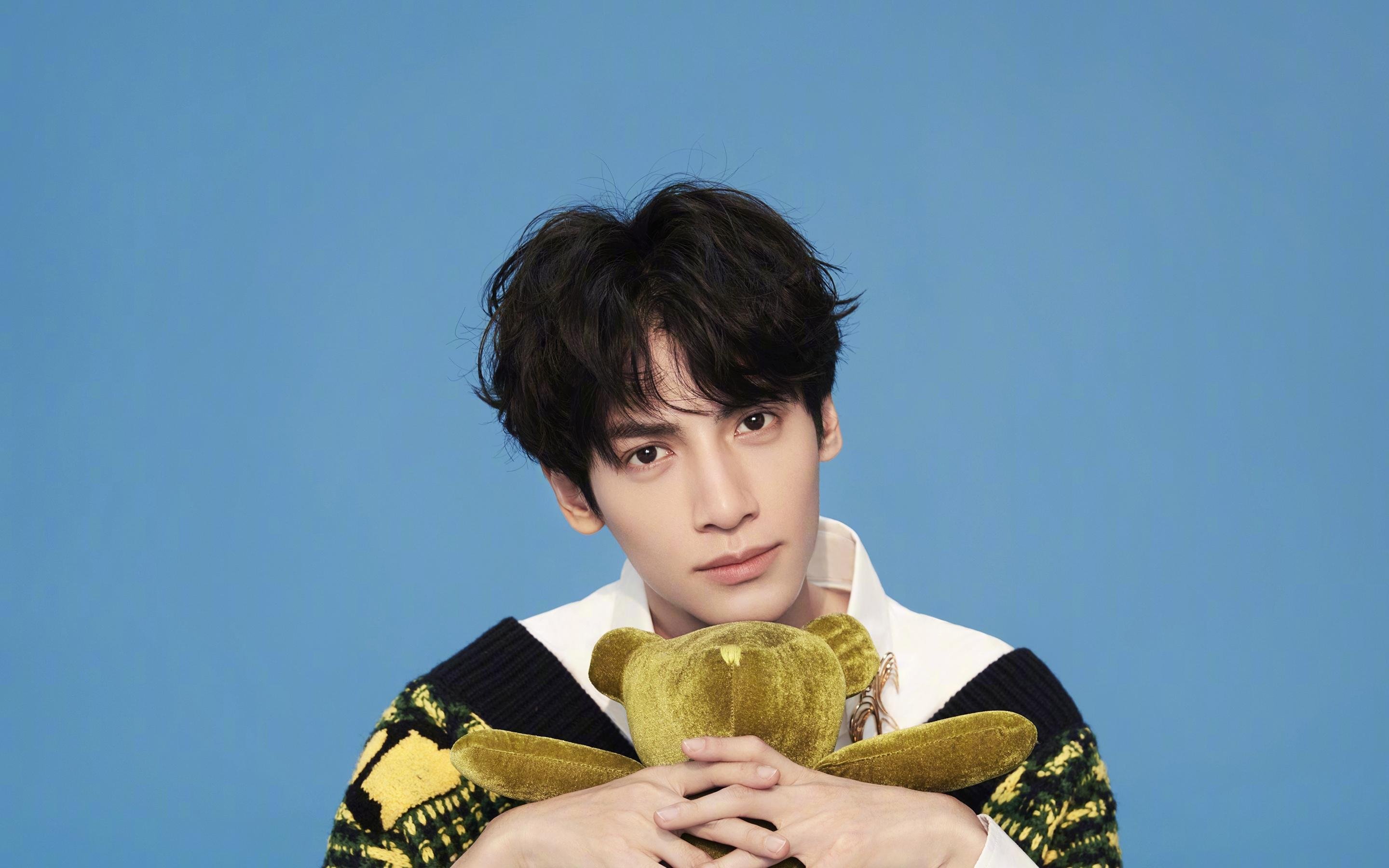 开云体育在线-F1街道赛之夜，镁光灯下的窒息博弈与门迪的反叛艺术