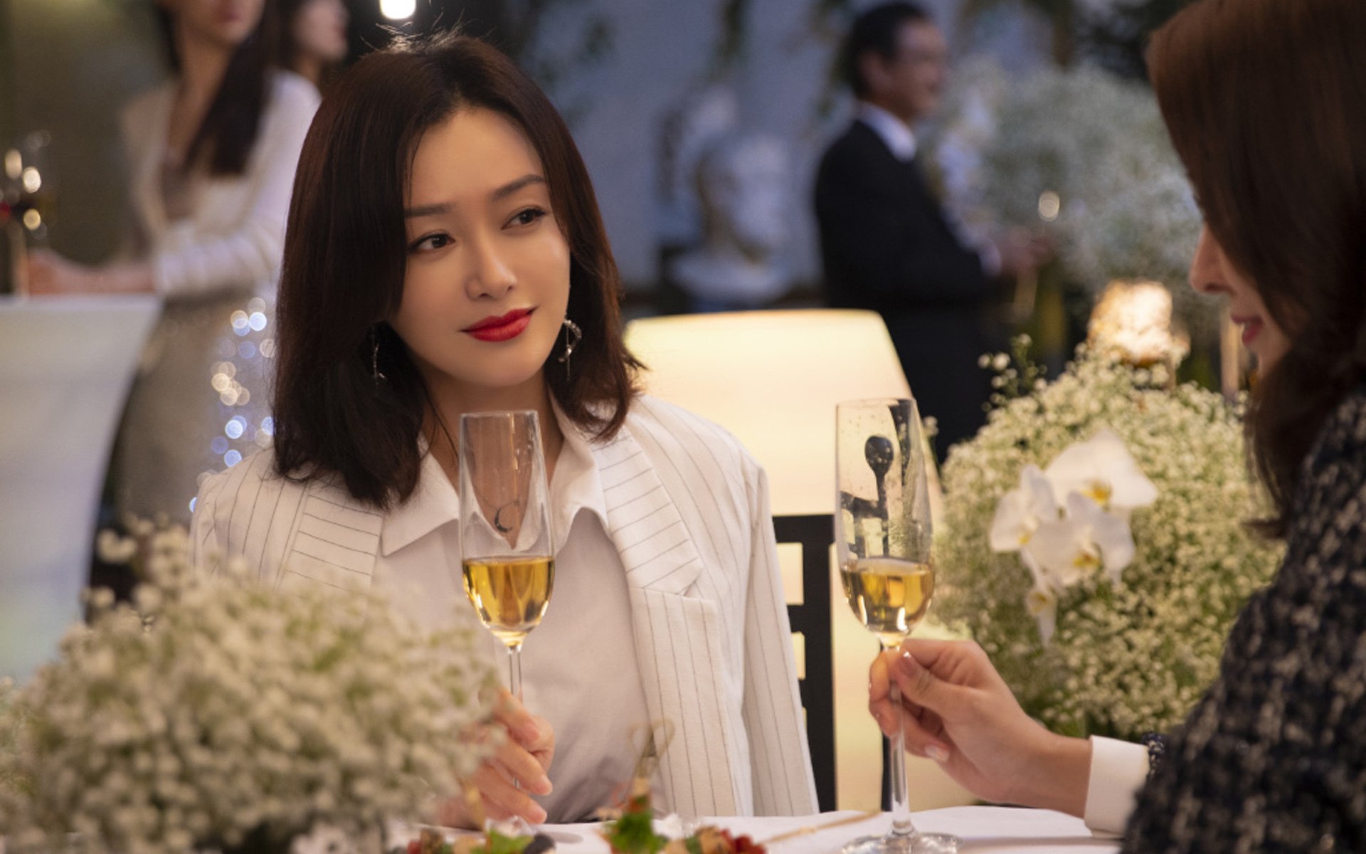 极速与硝烟，F1巴林揭幕战背后的收割寓言