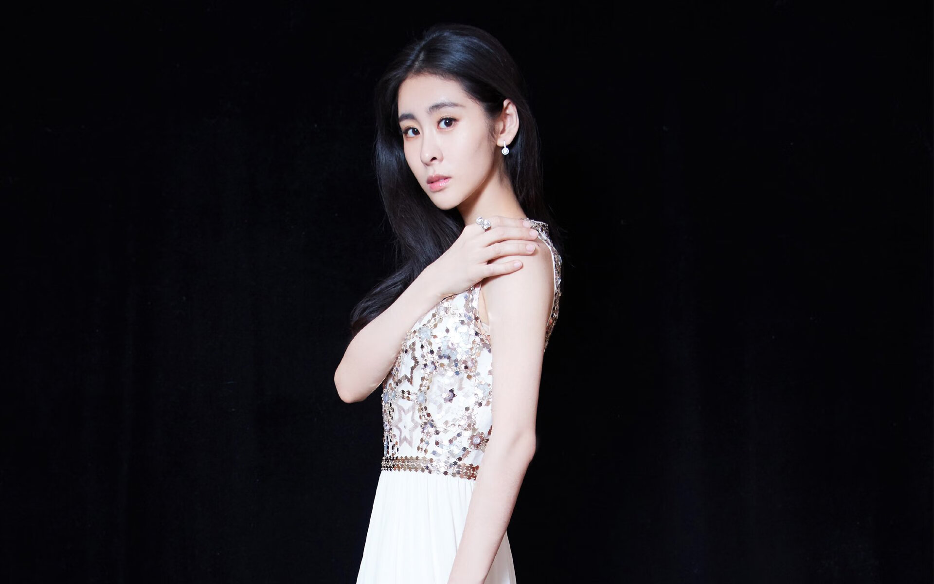 当东方智慧碰撞西方巨兽，山西队的铜墙铁壁与约基奇的独舞