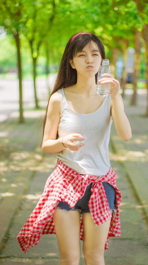 足球是圆的，但历史是曲折的—厄瓜多尔的铁壁，与孙兴慜的破晓之光