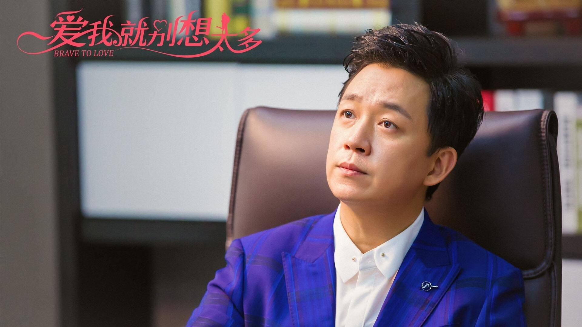 C罗倒钩与泥泞滑铲，足球在英雄叙事与颠覆狂想间摇摆