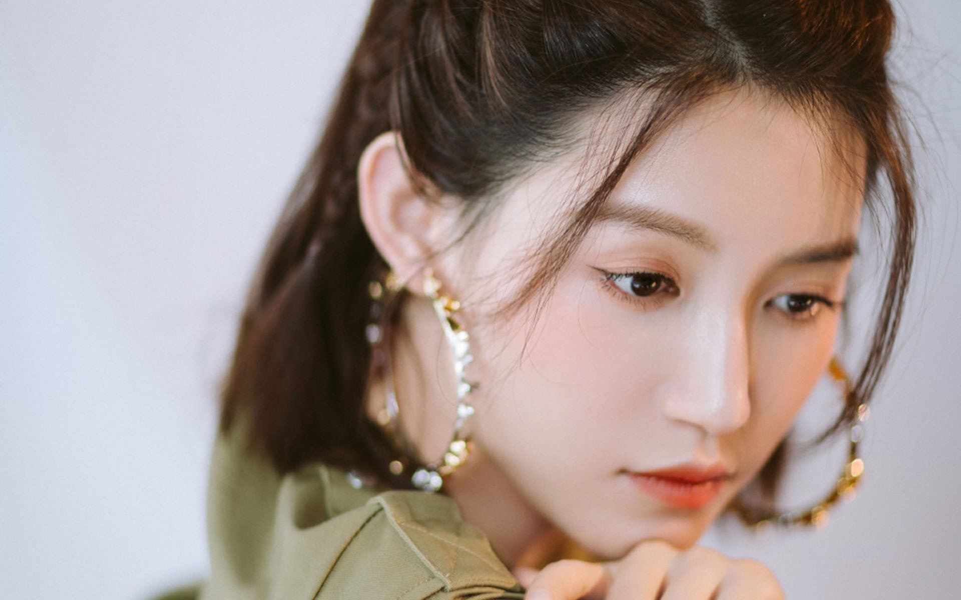 篮网全面压制火箭,约基奇在意甲焦点战接管比赛,跨体育的辉煌时刻