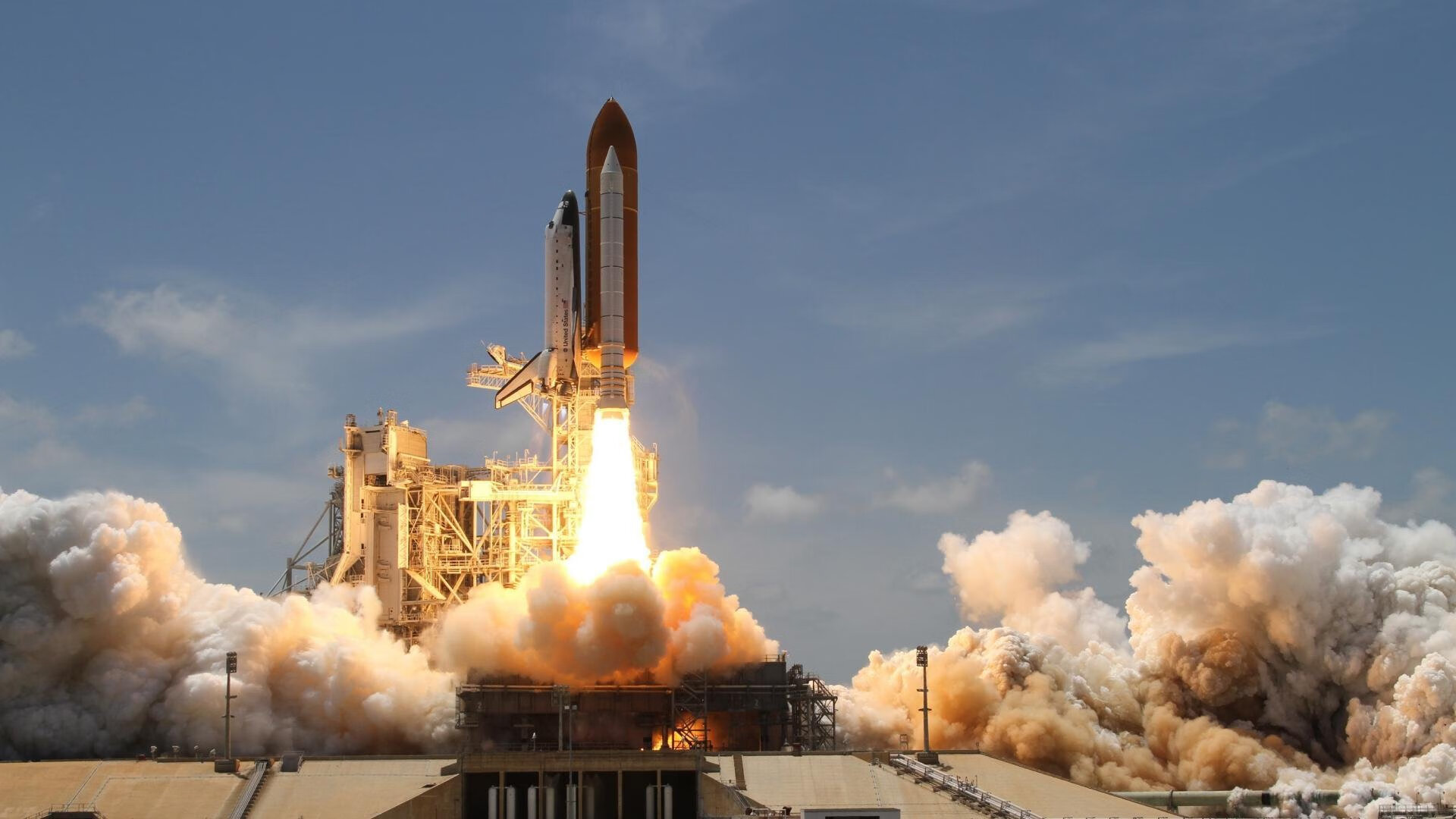 开云体育中国-铜墙铁壁锁爵士，霍勒迪烈焰燃赛场