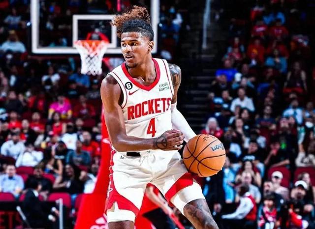 范弗利特持续制造杀伤,辽宁队力克国王 范弗利特持续制造杀伤,辽宁队力克国王