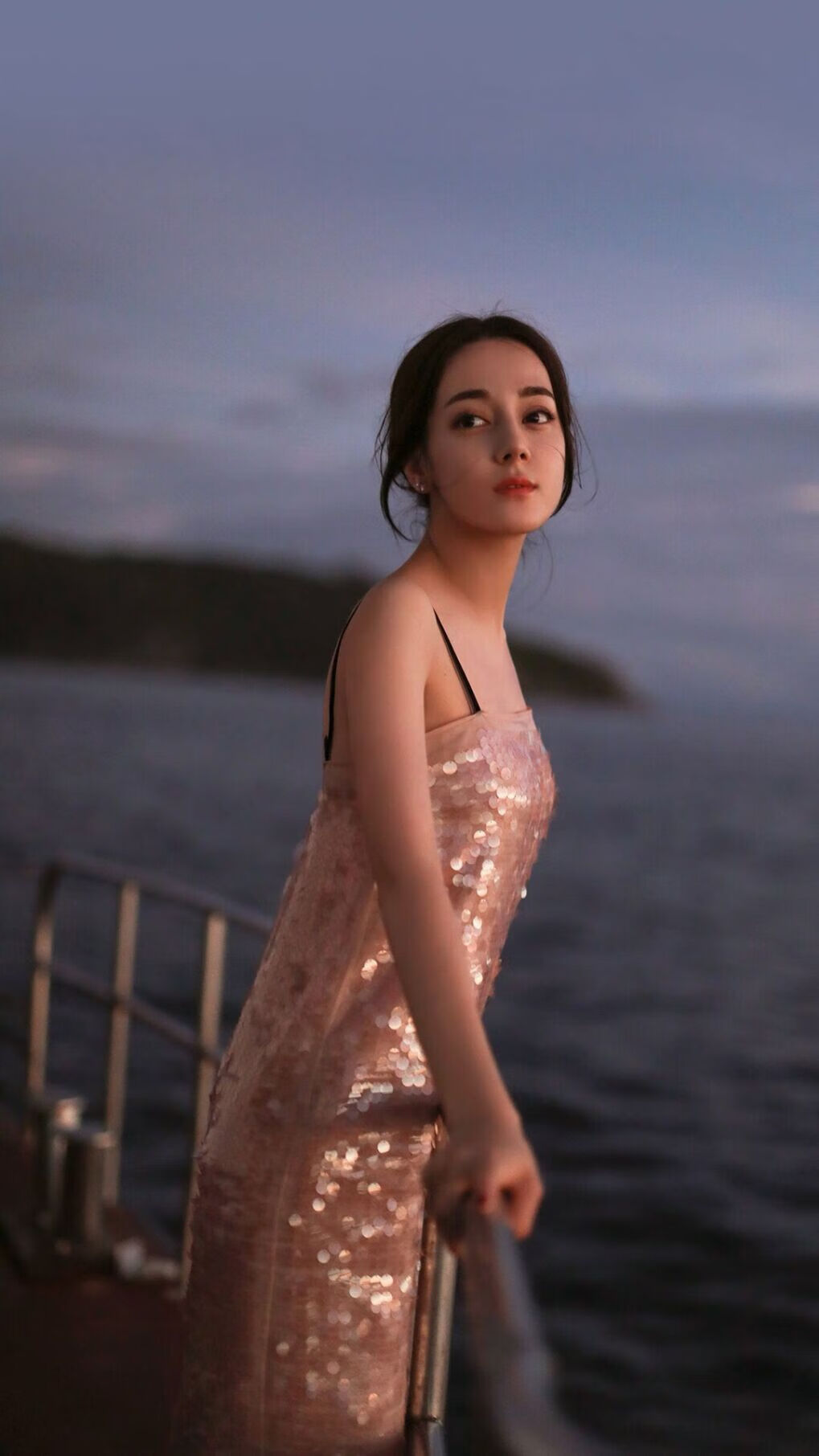 开云APP-雄鹿轻取快船背后，乔治在重压下完成华丽爆发