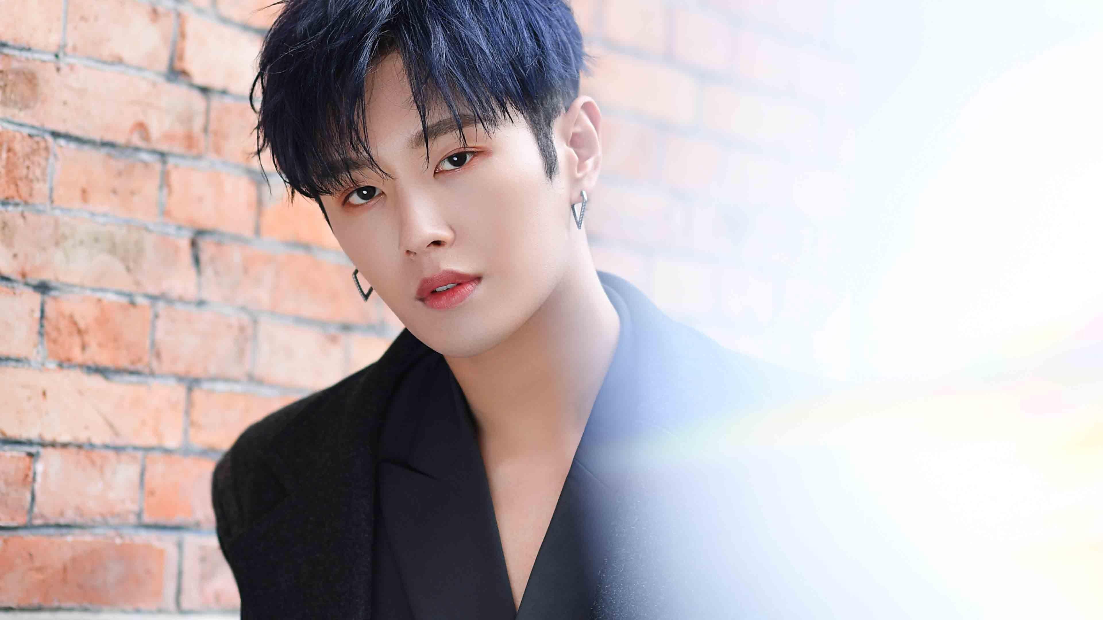 开云体育在线-群星闪耀处，无声者亮剑—F1新赛季揭幕战，贝恩用实力打破所有质疑